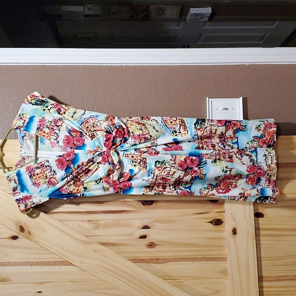 Juniors knee length dress